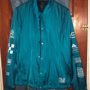 It’s a nice affordable teal jacket 🦋🧥